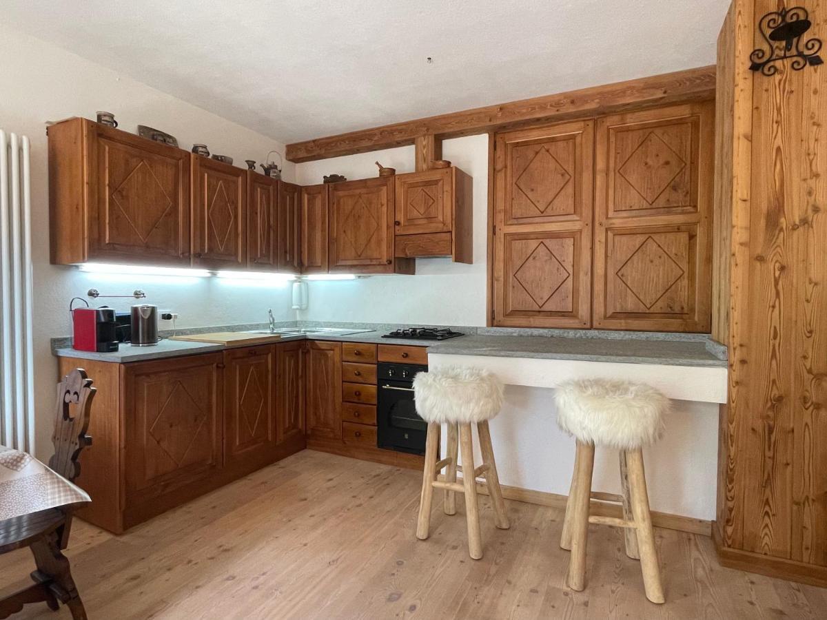 Courmayeur~Navetta Gratuita Per Il Centro+Impianti Εξωτερικό φωτογραφία
