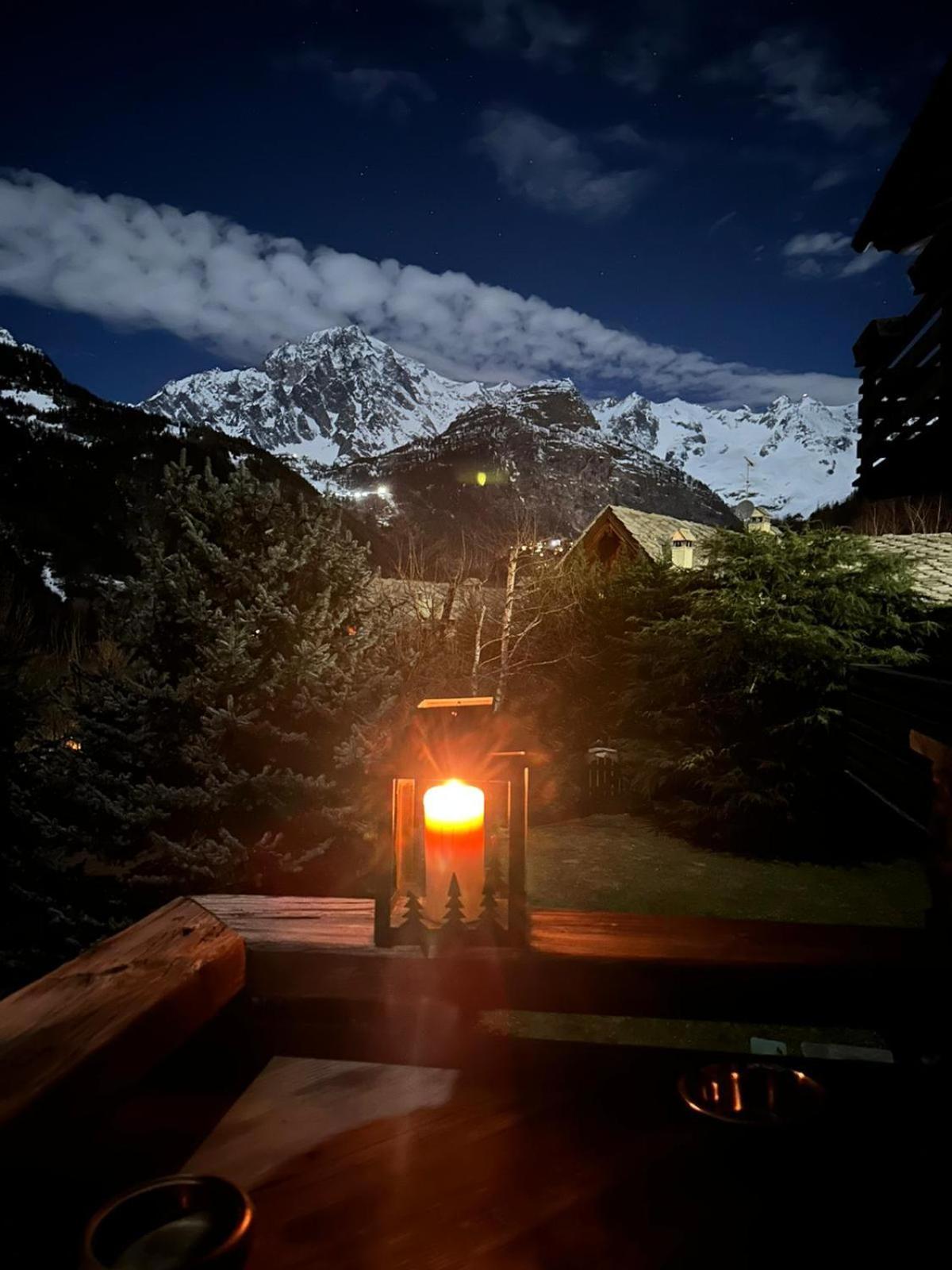 Courmayeur~Navetta Gratuita Per Il Centro+Impianti Εξωτερικό φωτογραφία